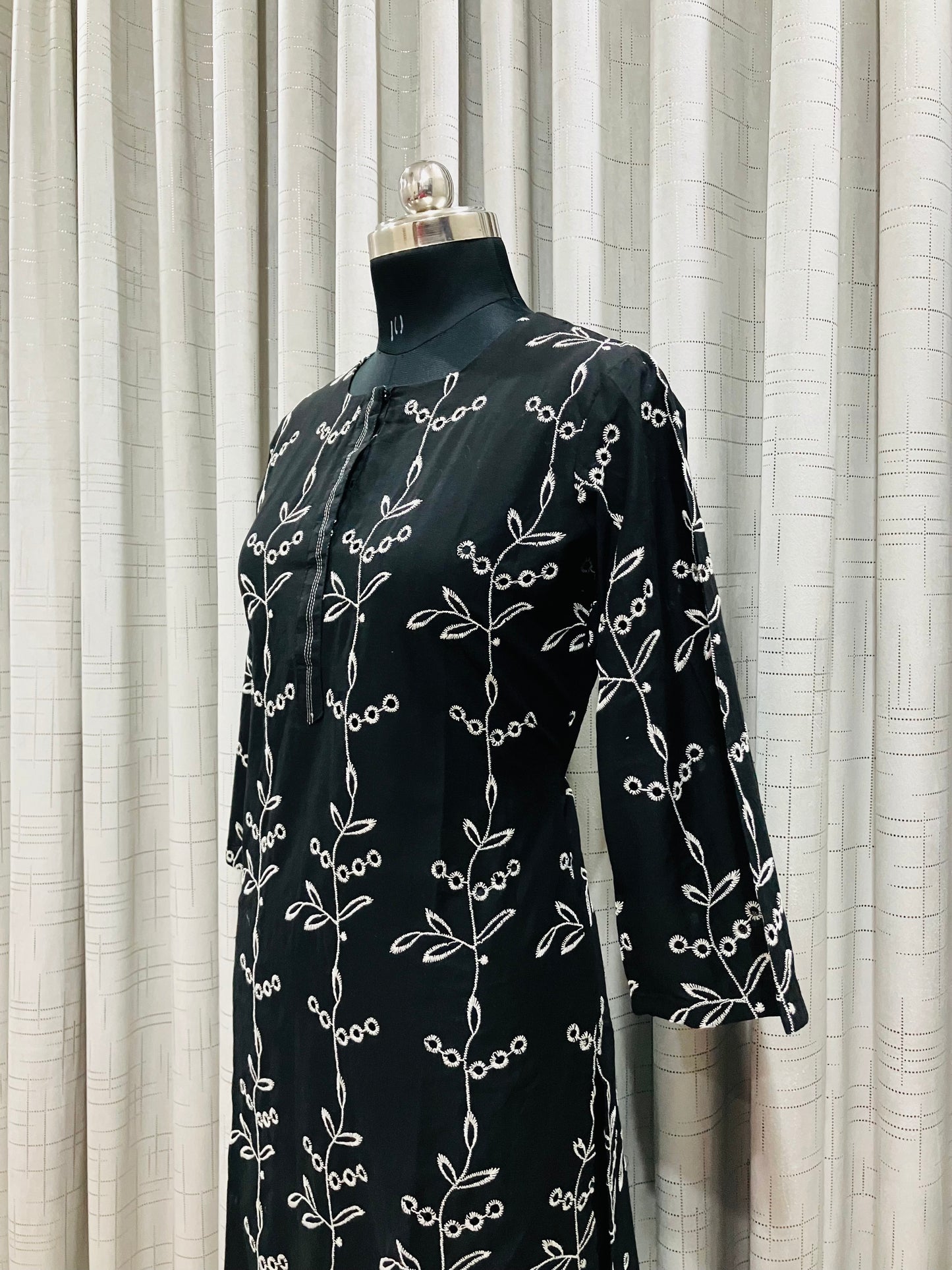Black & White Embroidered Kurti Set